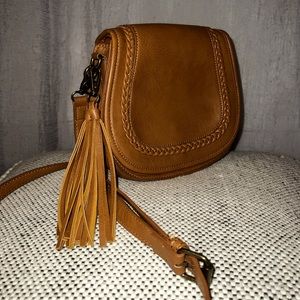 G.H BASS & CO Crossbody Purse